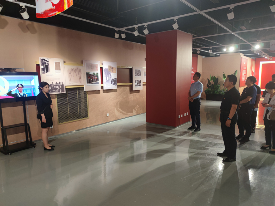 1694144318737487.jpg 觀展2.jpg